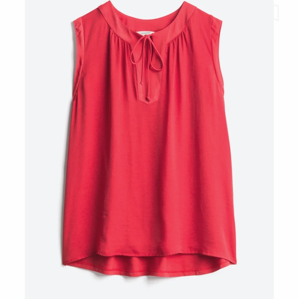 Ref sleeveless blouse